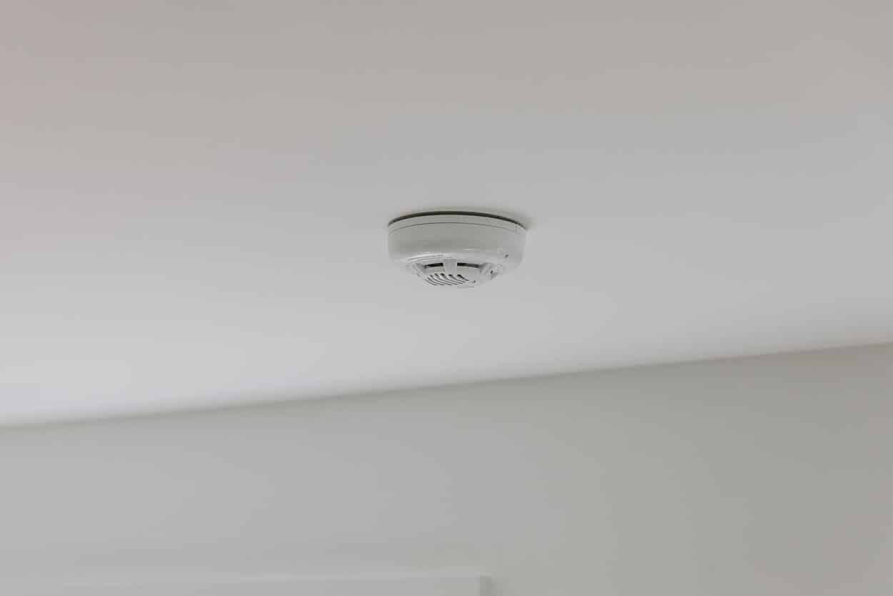 Where To Place Smoke Detectors For Maximum Home Security   Photo 25 